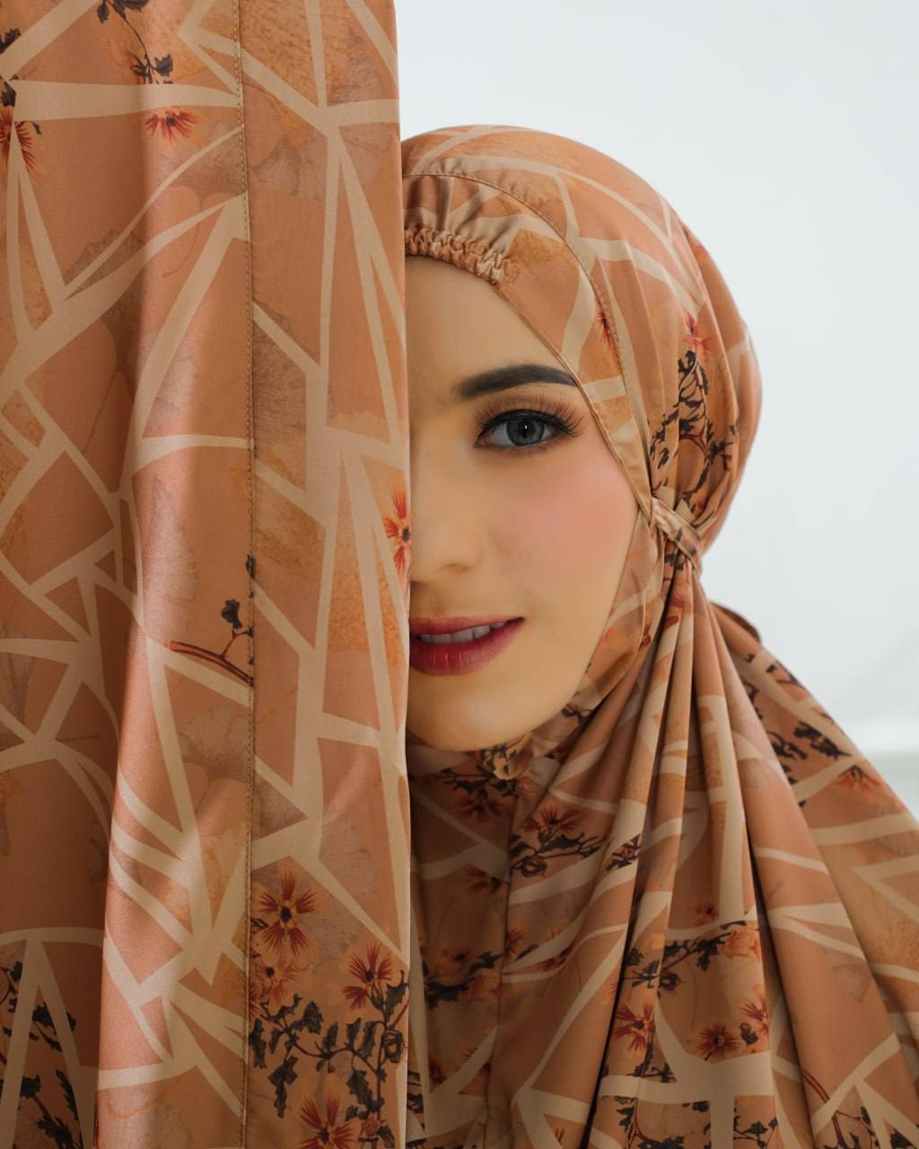 PO! Zayna! Armani Silk Telekung in beautitul Designs