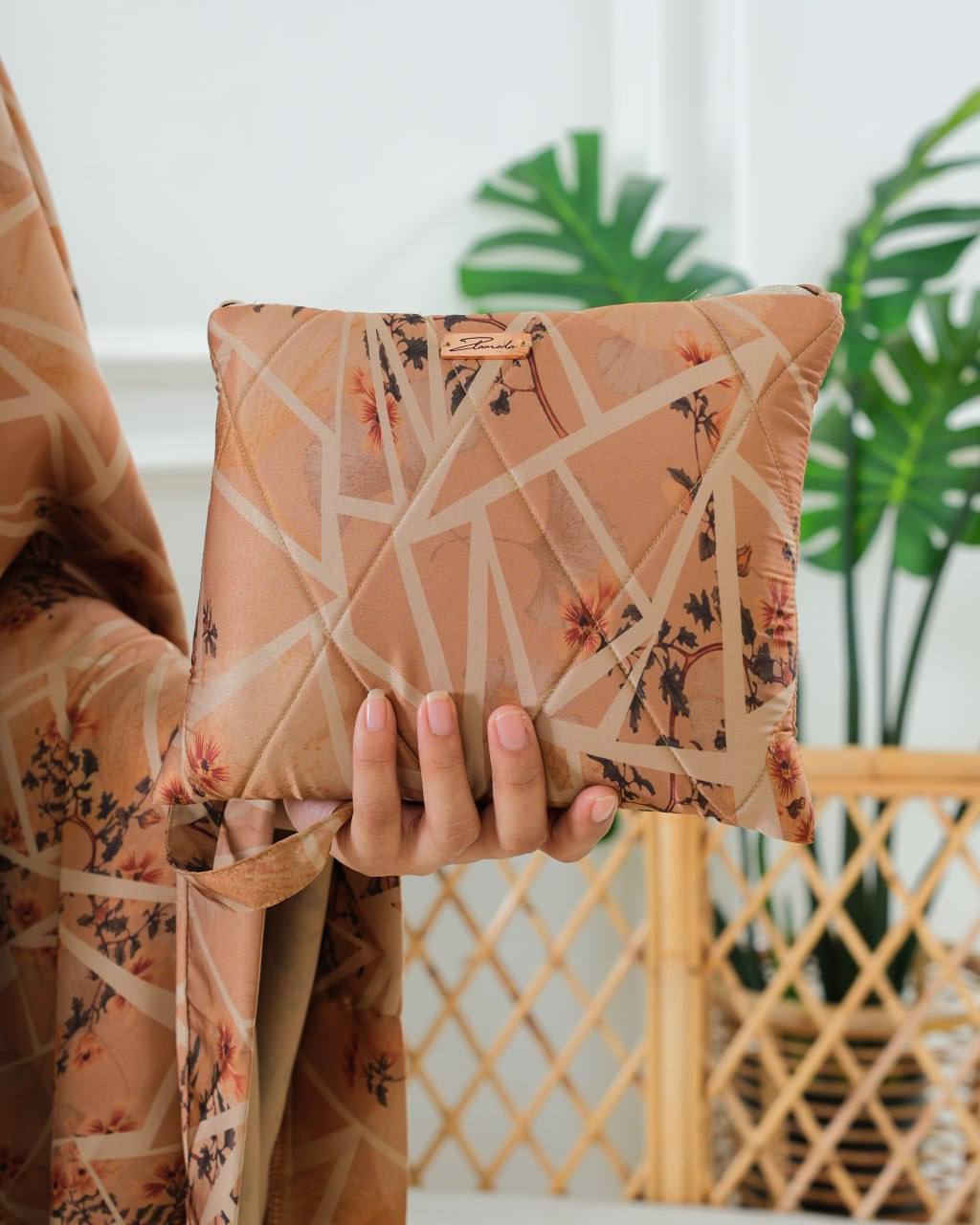 PO! Zayna! Armani Silk Telekung in beautitul Designs