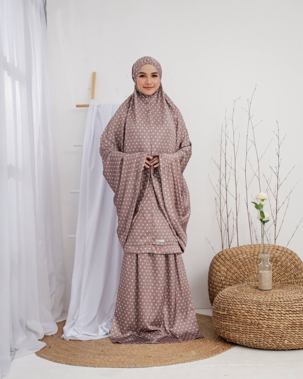New! Polka Armani Silk Telekung (Pre Order)