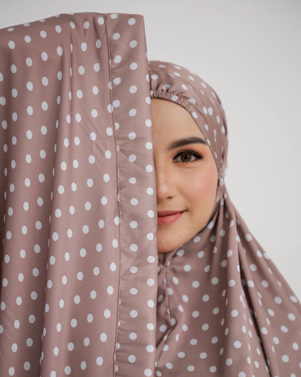 New! Polka Armani Silk Telekung (Pre Order)