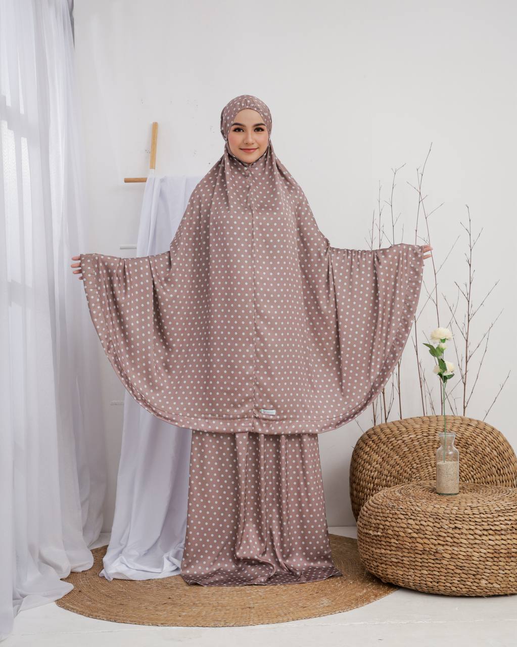 New! Polka Armani Silk Telekung (Pre Order)