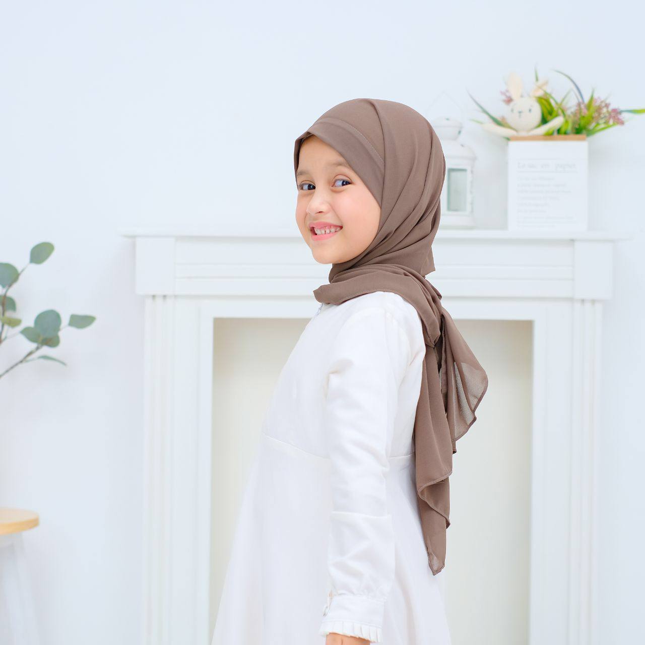 Naura Tieback Shawl