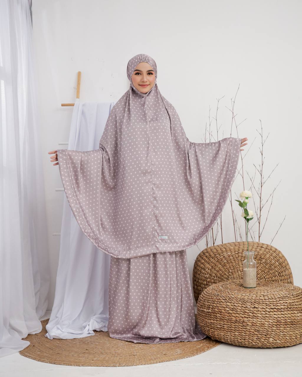 New! Polka Armani Silk Telekung (Pre Order)