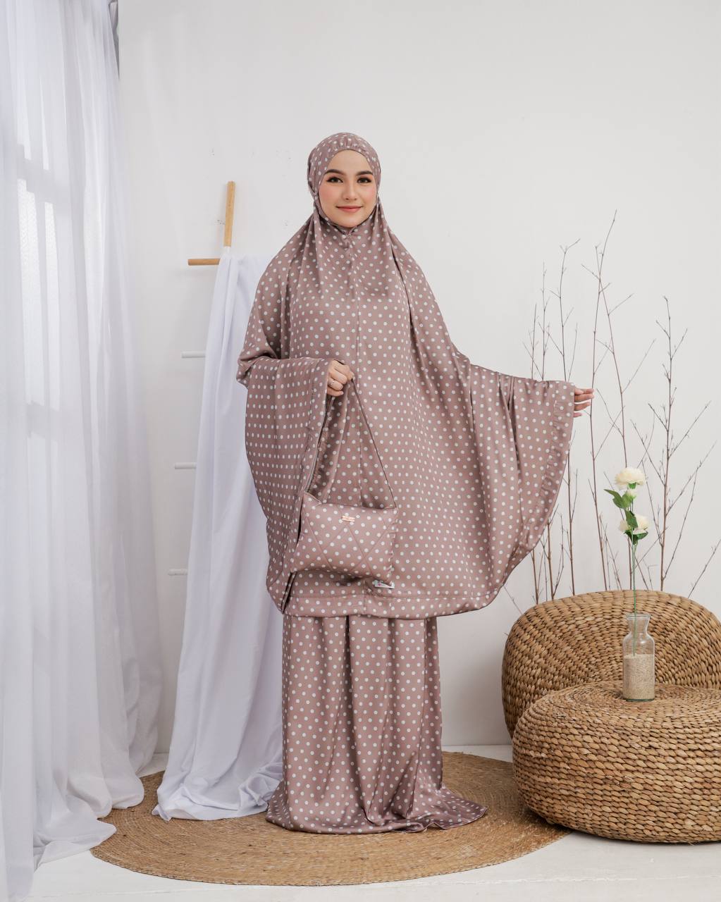 New! Polka Armani Silk Telekung (Pre Order)