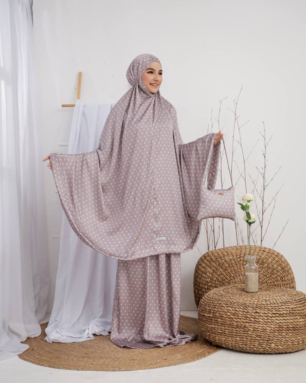 New! Polka Armani Silk Telekung (Pre Order)