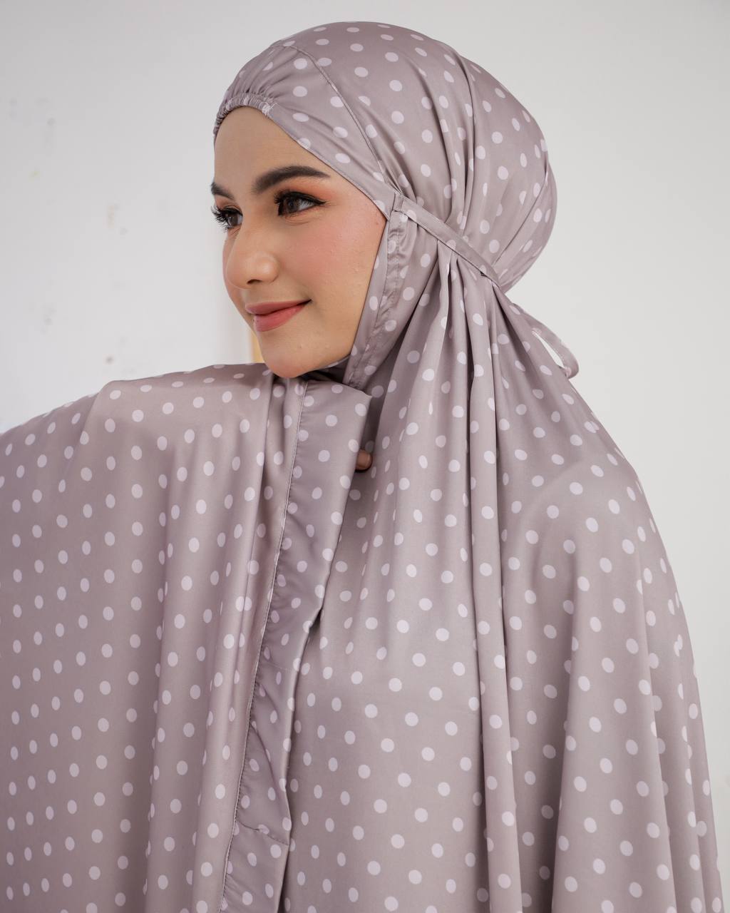 New! Polka Armani Silk Telekung (Pre Order)