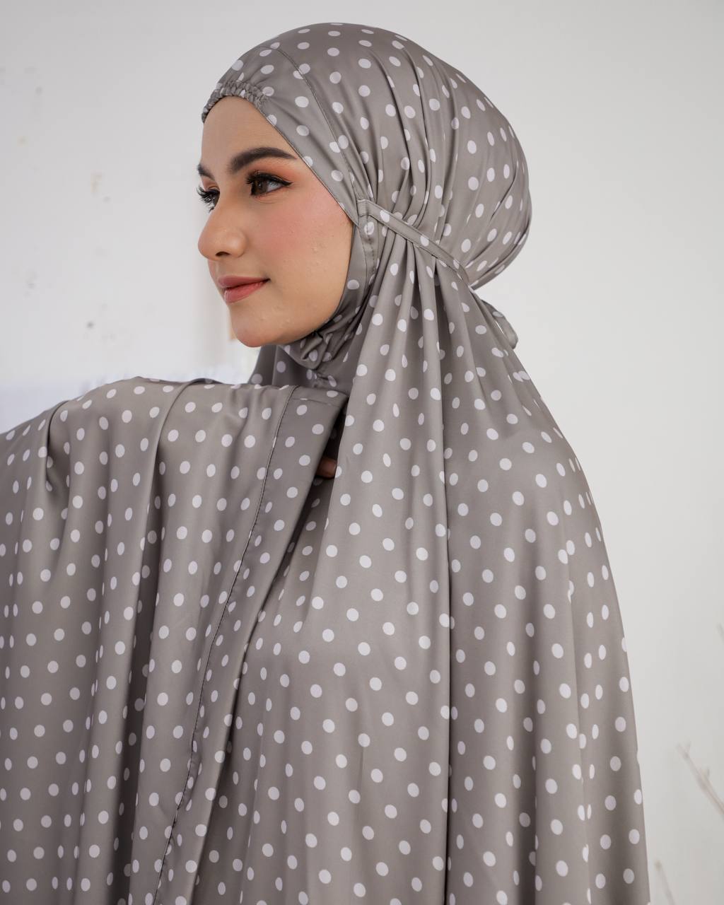 New! Polka Armani Silk Telekung (Pre Order)