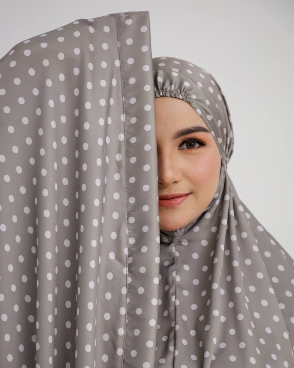 New! Polka Armani Silk Telekung (Pre Order)