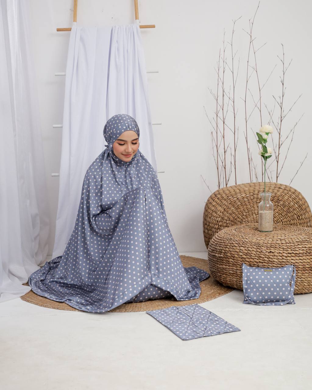 New! Polka Armani Silk Telekung (Pre Order)