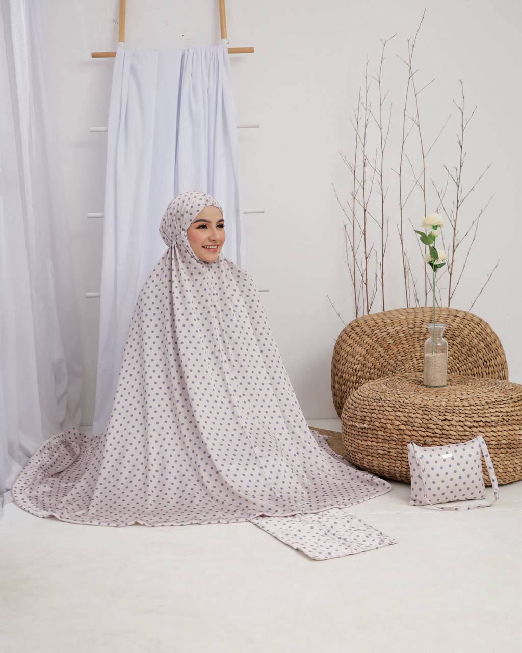 New! Polka Armani Silk Telekung (Pre Order)