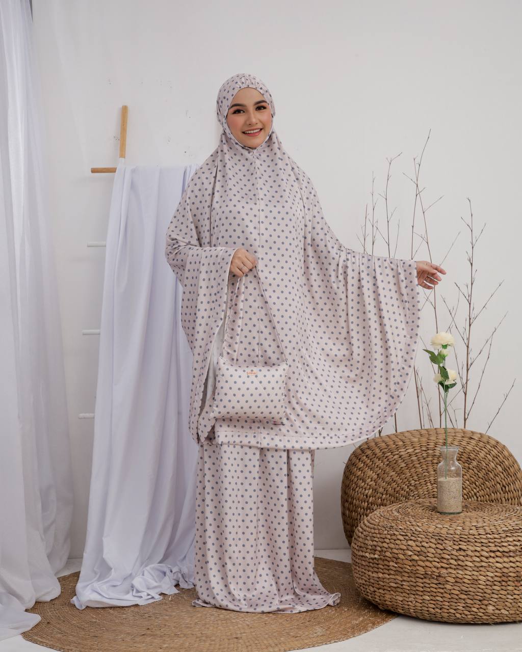 New! Polka Armani Silk Telekung (Pre Order)