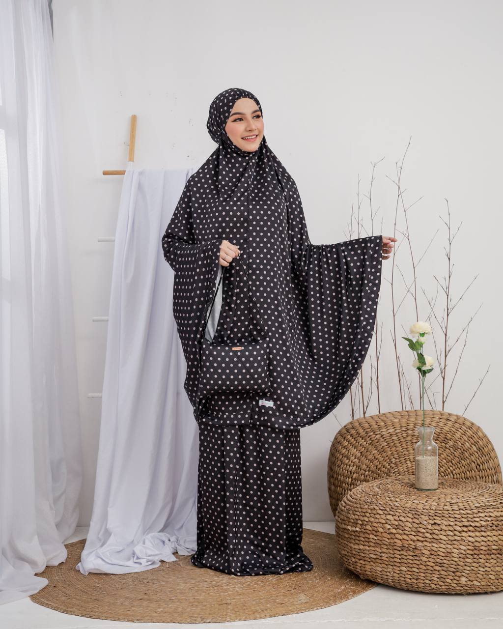 New! Polka Armani Silk Telekung (Pre Order)