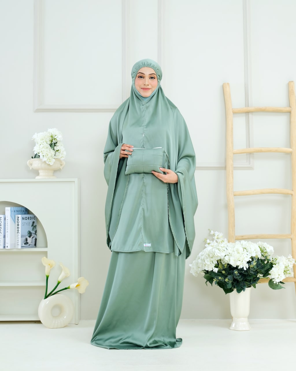 Pre order! Aleena Mini- Travel Silk Telekung