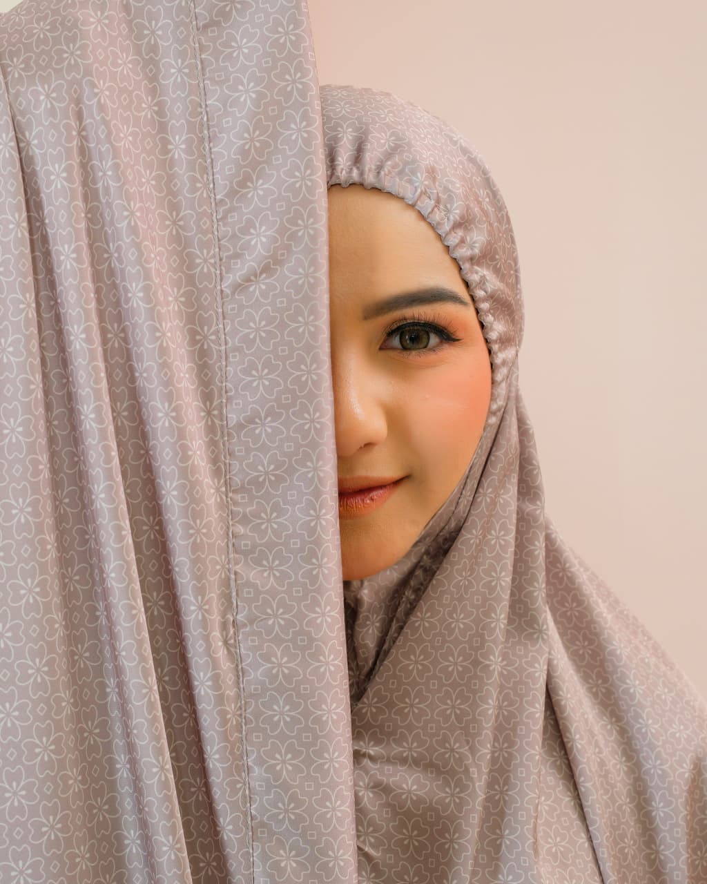 New ! Shafira 2 in 1 Armani Silk Telekung (Pre Order)