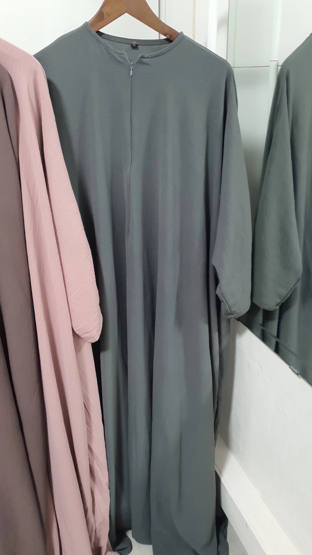 Instock- Haiza - Batwing Crinkle Abaya