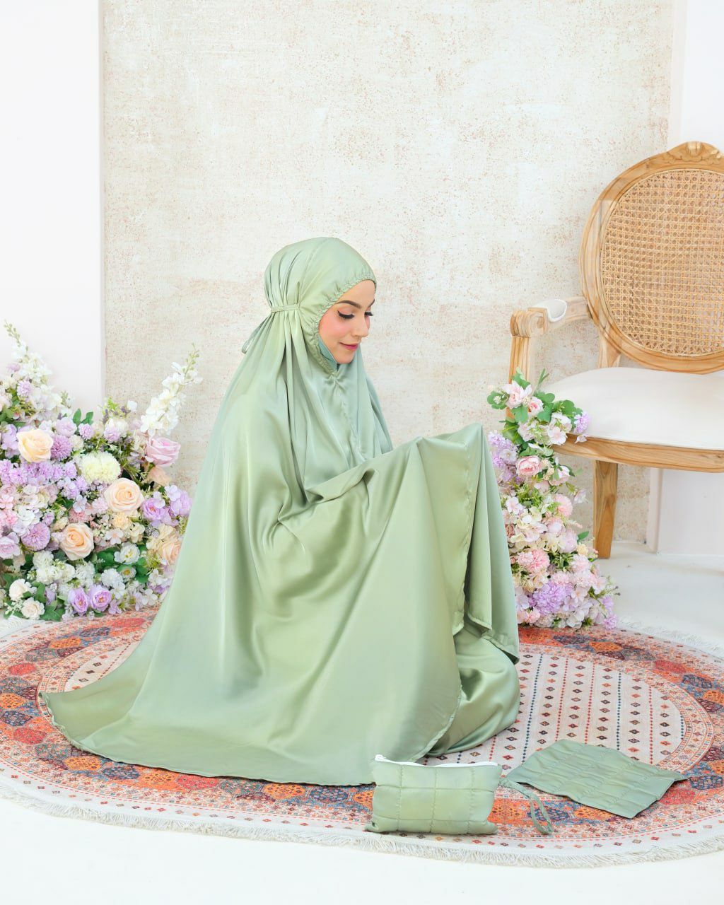 Pre order! Aleena Mini- Travel Silk Telekung